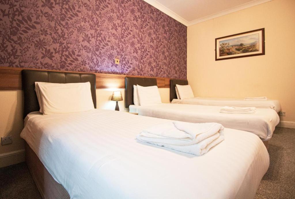 The Ben Mhor Hotel, Bar & Restaurant Grantown-on-Spey Exteriér fotografie