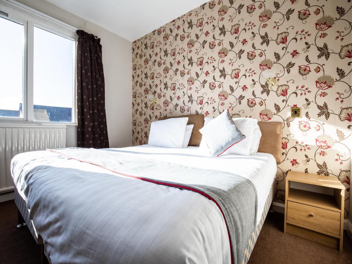 The Ben Mhor Hotel, Bar & Restaurant Grantown-on-Spey Exteriér fotografie