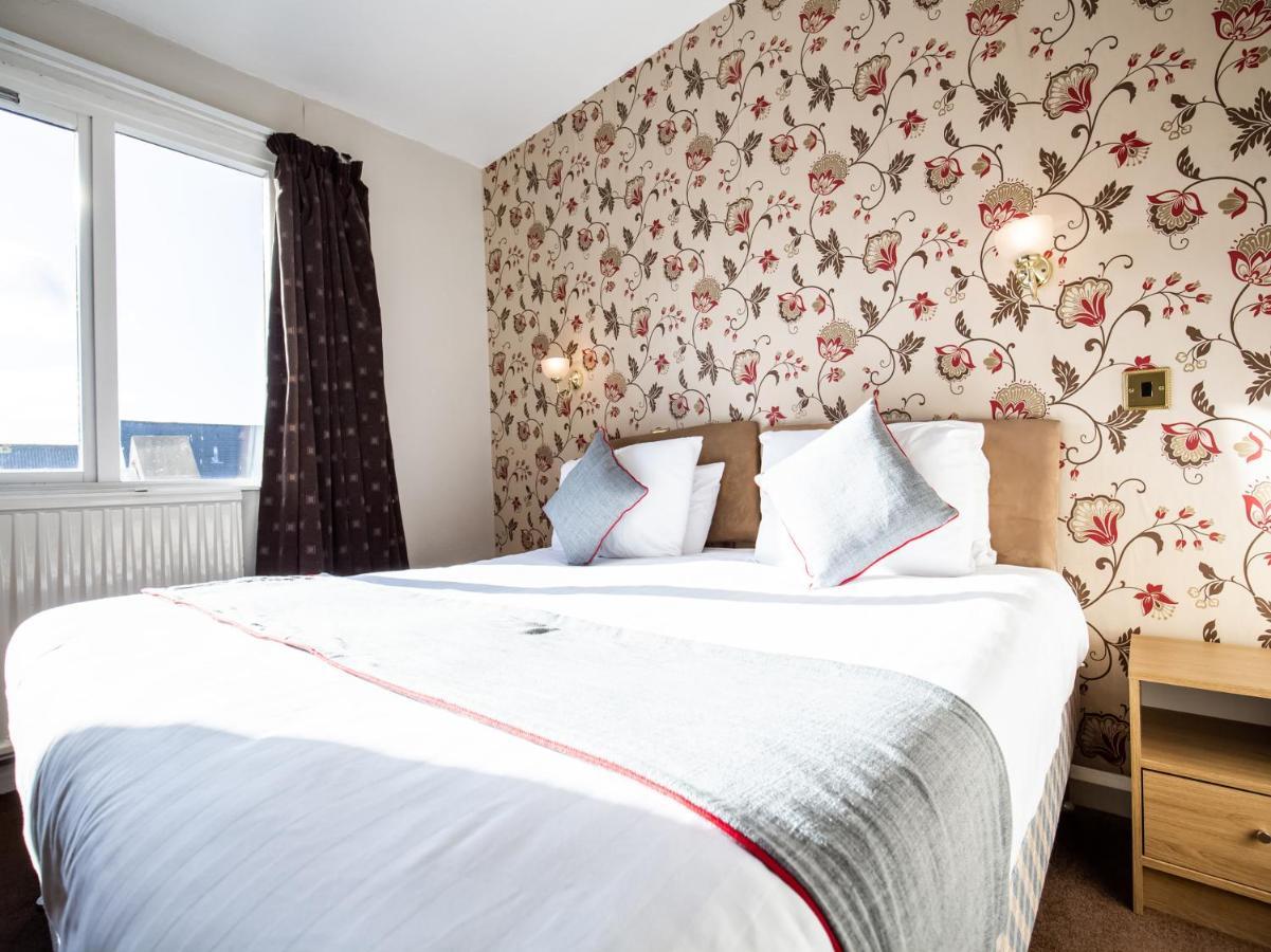The Ben Mhor Hotel, Bar & Restaurant Grantown-on-Spey Exteriér fotografie